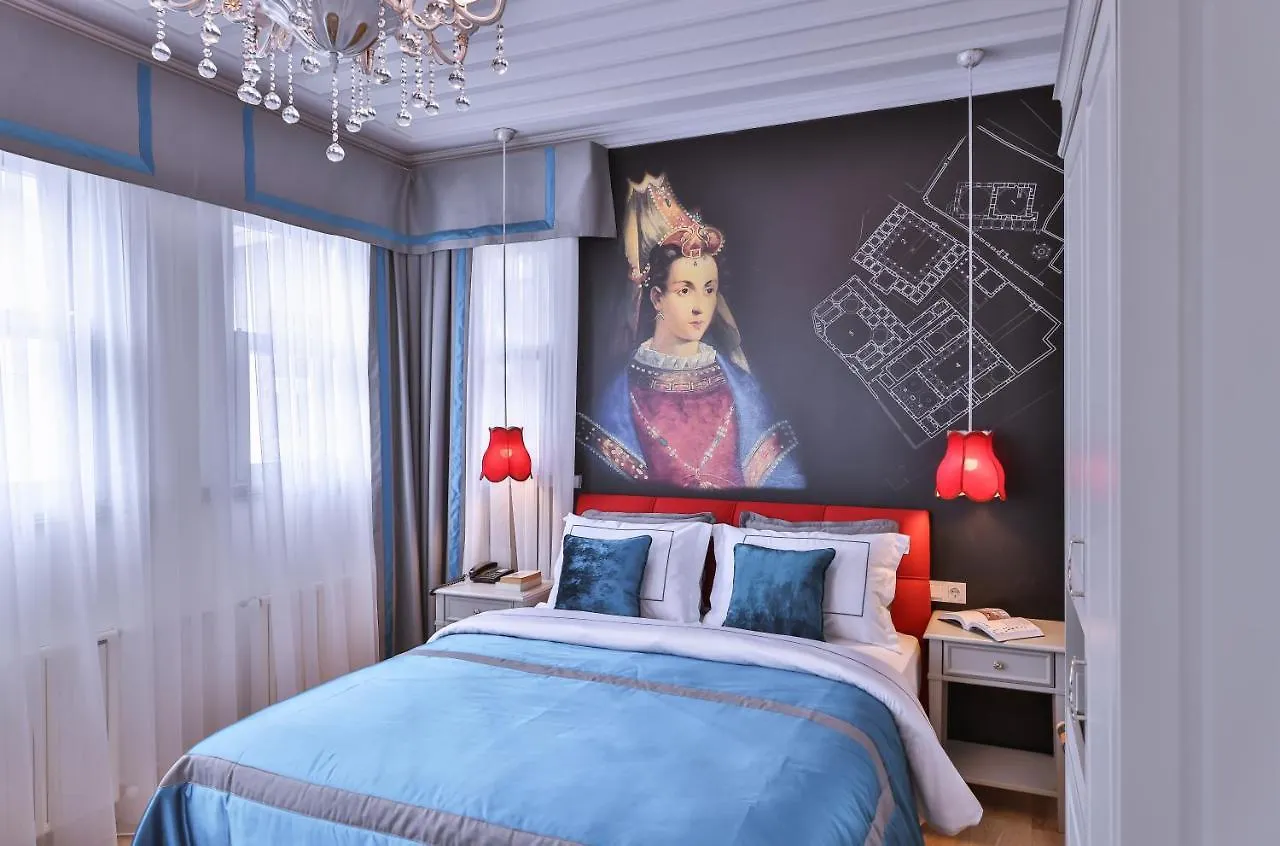 9 Doors Hotel Istanboel 2*,